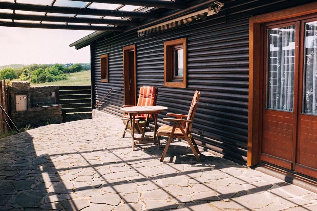 Krasny Srub Na Jihu Brna Villa Zelesice ภายนอก รูปภาพ